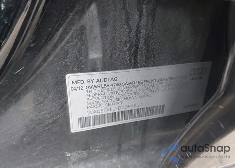 2013 Audi A4 2.0T Premium z USA, uszkodzony, nr VIN WAUEFAFL5DA054631